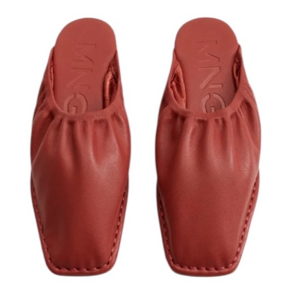 Mango 38 (7.5-8) NEW Red Mules with Square Toe and Ruched detail - Picture 1 of 14